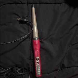 Red and Gold Curling Wand